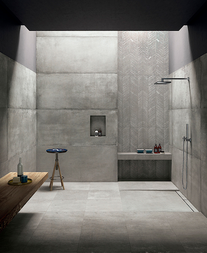 Kronos Prima Materia Cemento – szara płytka gresowa imitująca beton w nowoczesnym prysznicu bez brodzika